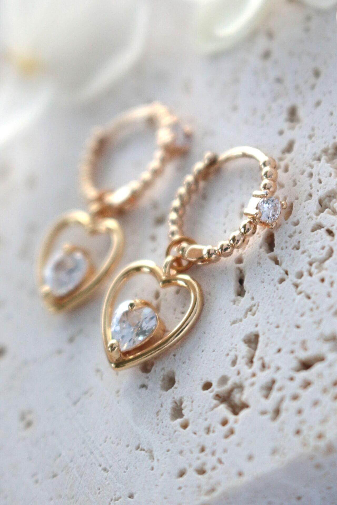 24 Karats Heart Hoop Earrings